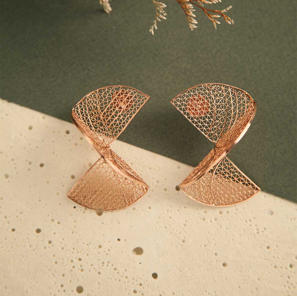 Aretes contorsionista Filigrana